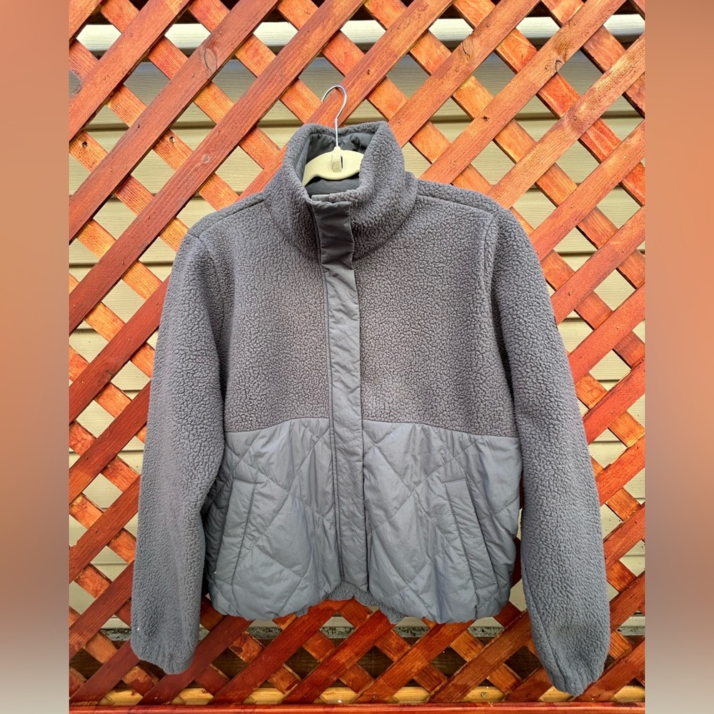 Vuori Highlands Sherpa Jacket in Azure